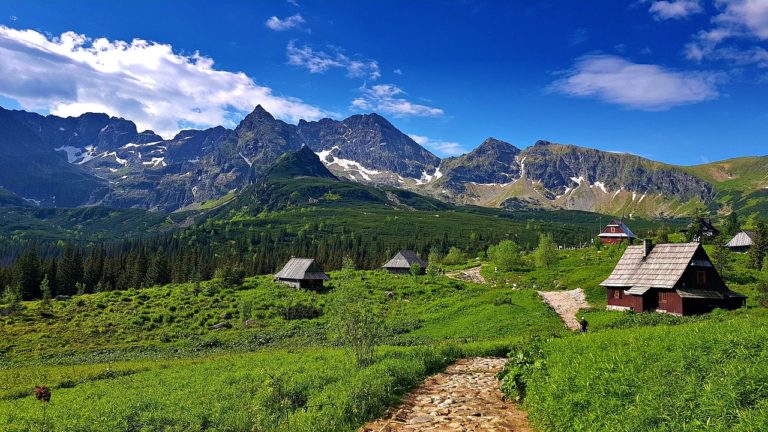 Rodzinny wyjazd do zakopanego – jak znaleźć apartament 8-osobowy?